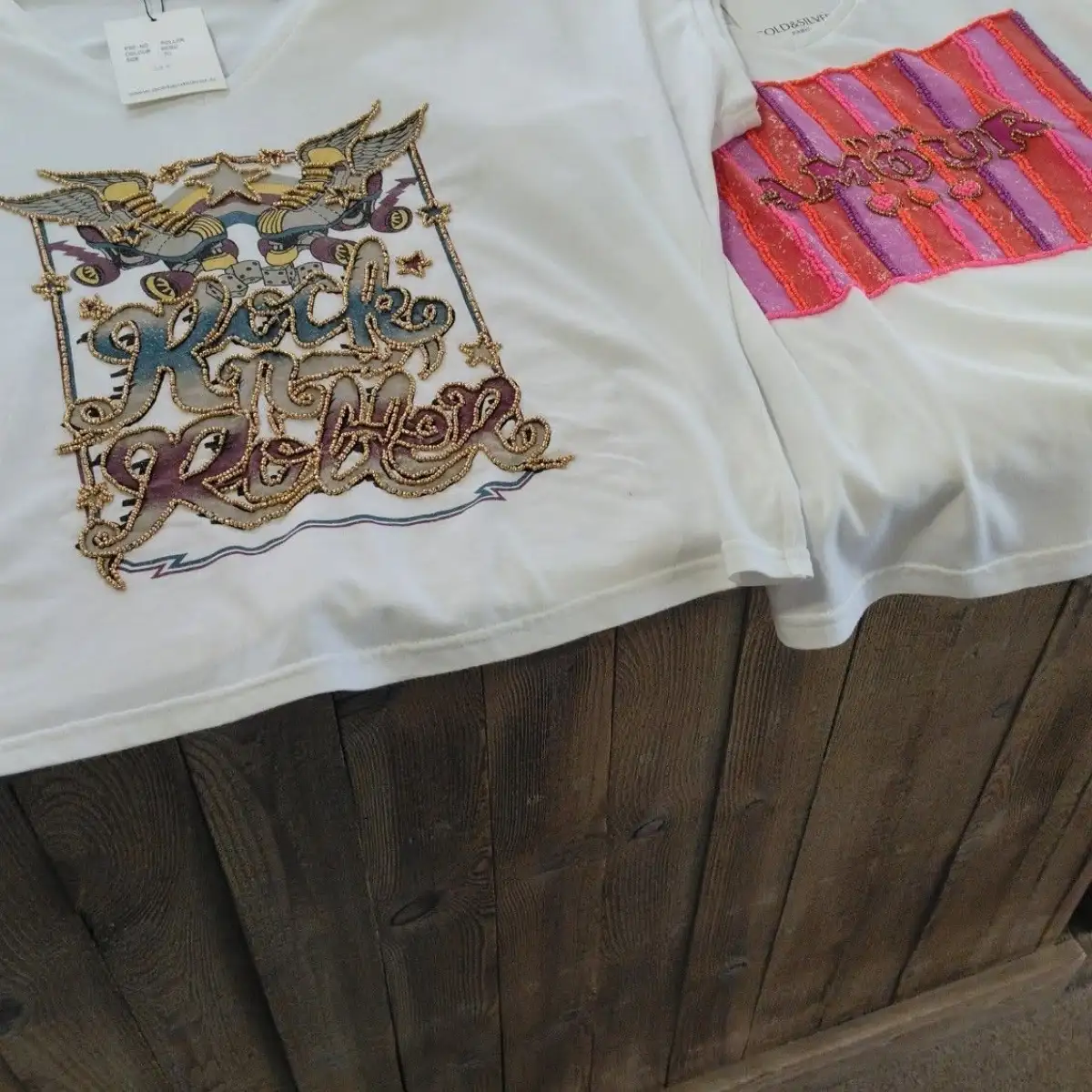 T-shirt gold and silver